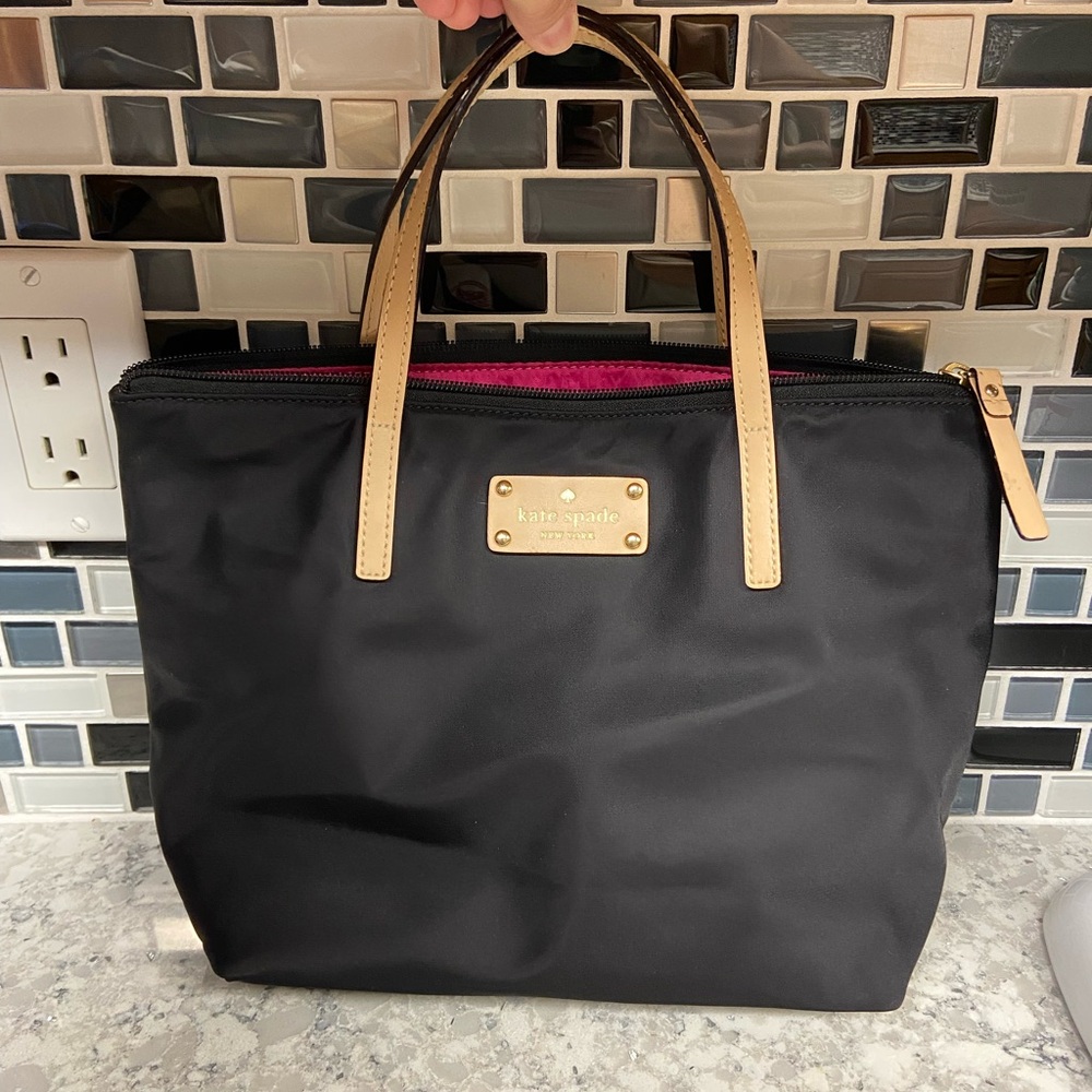 Kate Spade Black Kennedy Park Tiny Sophie Tote (like new)